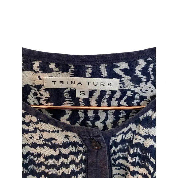 Trina Turk Blue Long Sleeve Printed Button-Down Blouse Size Small - Picture 2 of 4